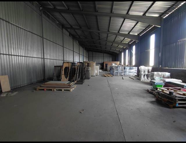 500M² WAREHOUSE TO LET IN POMONA
